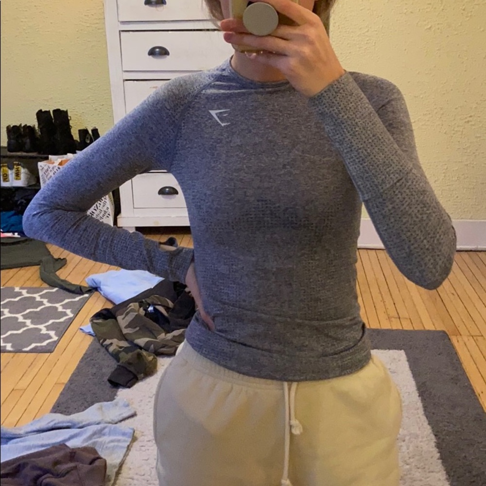 GYMSHARK long sleeve top